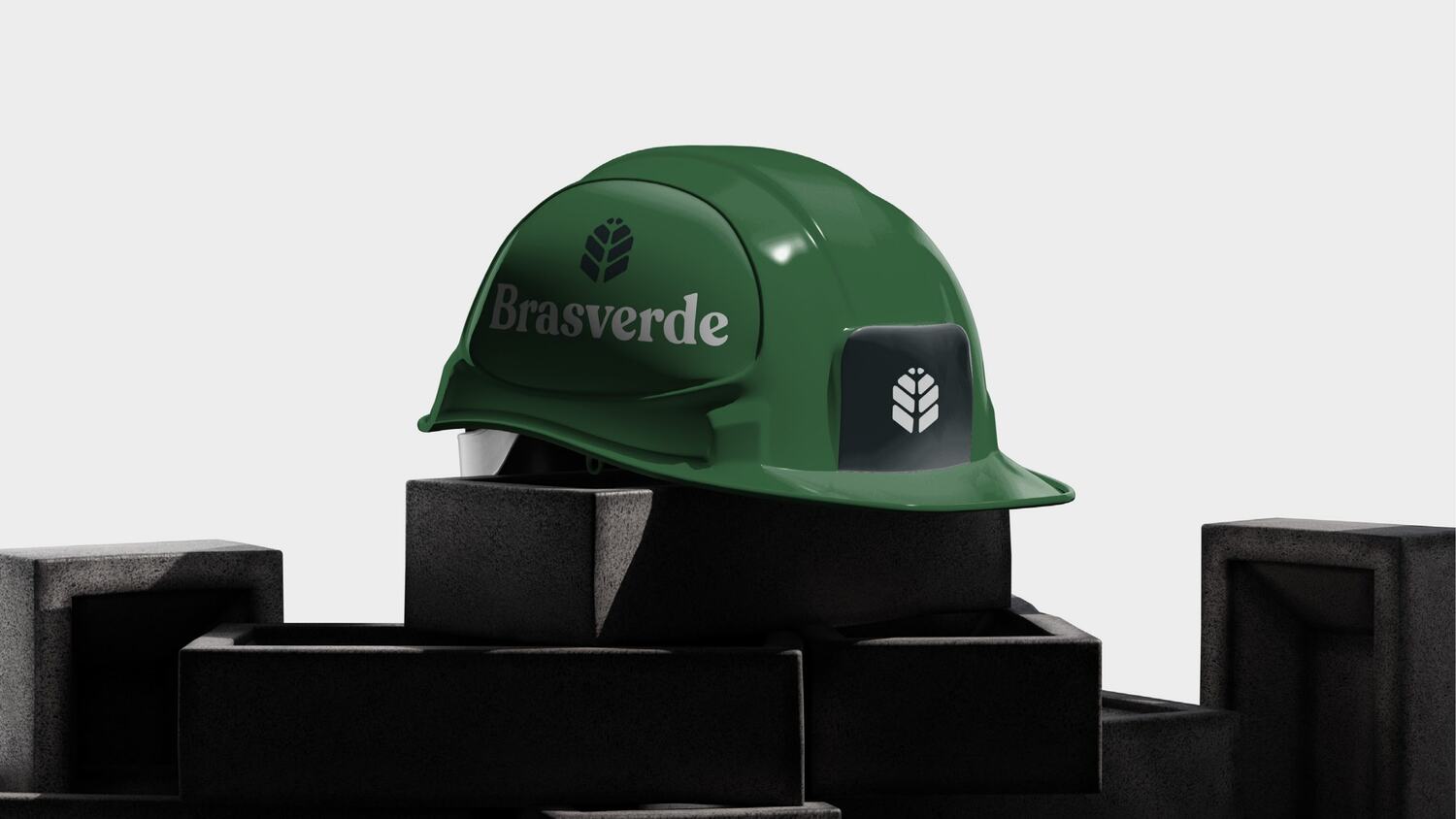 Capacete verde com a marca Brasverde